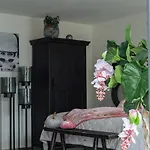 Bubbles&bites B&B 우스트부르네
