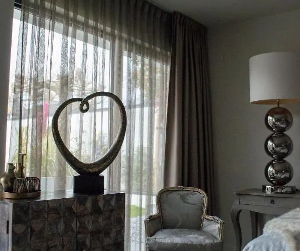 Bubbles&bites Bed & Breakfast Oostvoorne